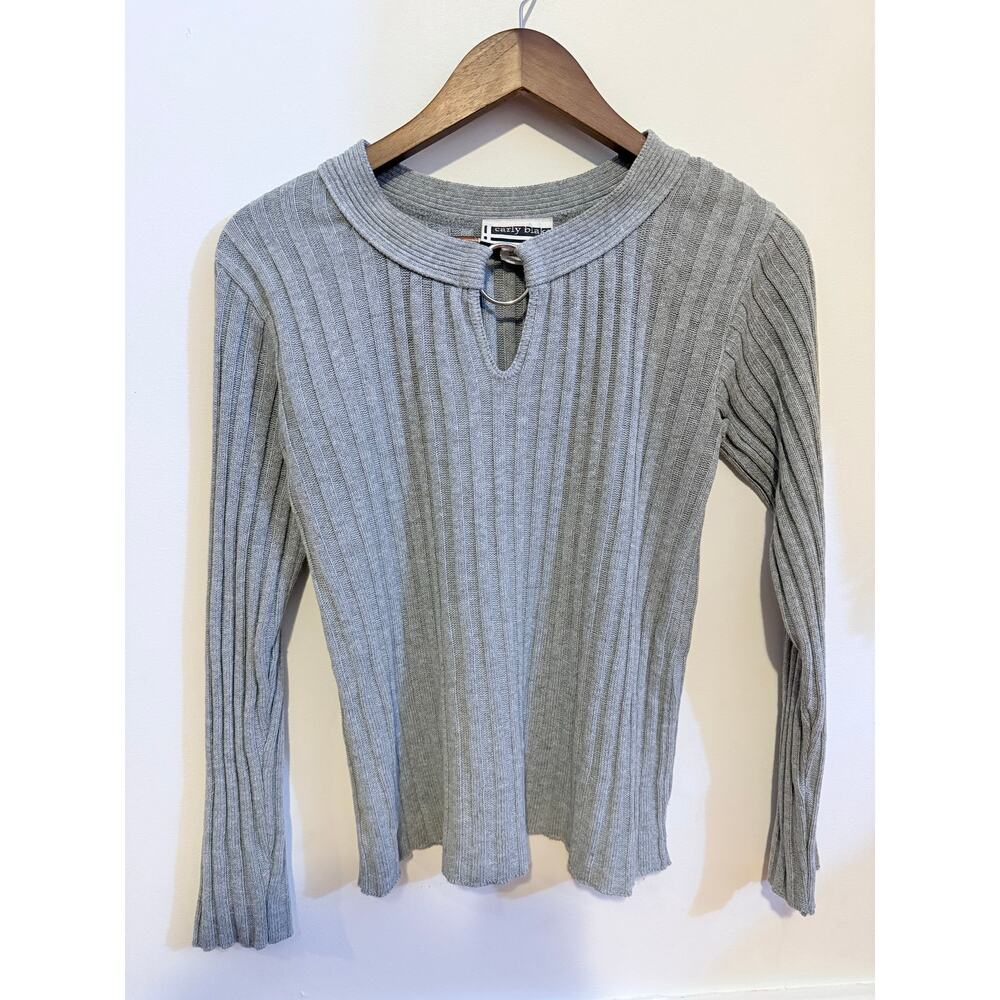 Vintage Carly Blake Womens Grey Ribbed Knit Top with Circle Ring Neckline size M